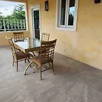 Grove Suites