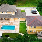 Grove Suites