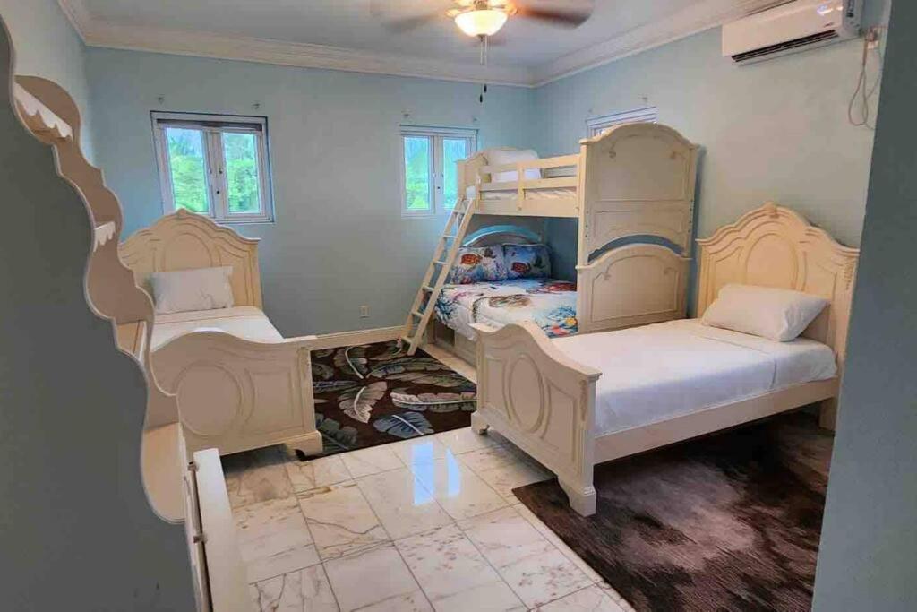 Holiday home Grove *